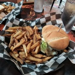 Pickle Barrel Cafe & Sports Pub - Milledgeville